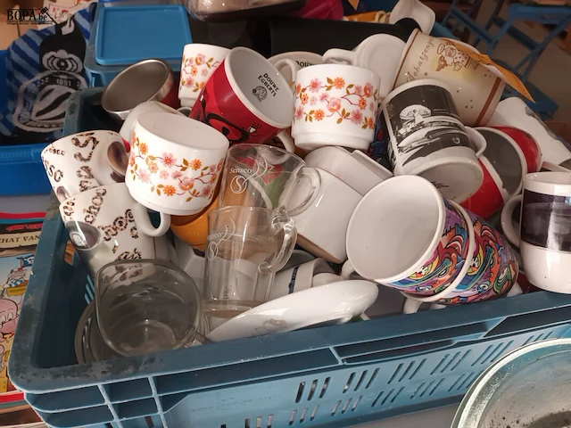 Lot 83 - huisraad - afbeelding 2 van  3