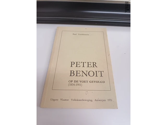 Lot 83 - kader en boek peter benoit - afbeelding 3 van  7