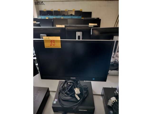 Lot 83 - lenovo thinkcentre computer - afbeelding 1 van  1
