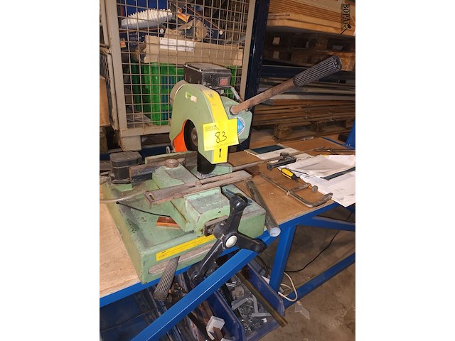 Lot 83 - tafelzaag aviano cama - afbeelding 1 van  4