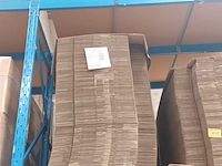 Lot 831 - pallet plooikarton. 2 stuks - afbeelding 2 van  3