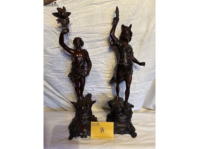 Lot 84 - beelden zamac, 2 stuks, 'de overwinning' - afbeelding 1 van  6