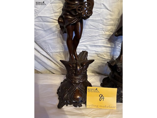 Lot 84 - beelden zamac, 2 stuks, 'de overwinning' - afbeelding 3 van  6