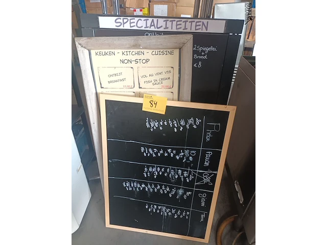 Lot 84 - krijtborden. 4 stuks - afbeelding 1 van  5