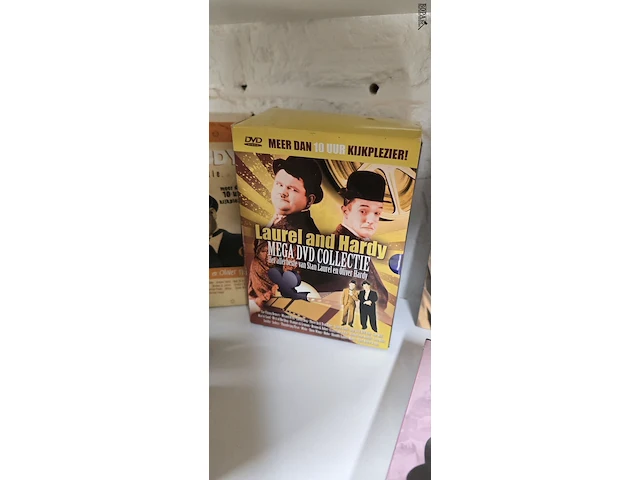 Lot 84 - laurel & hardy dvd collectie - afbeelding 6 van  6