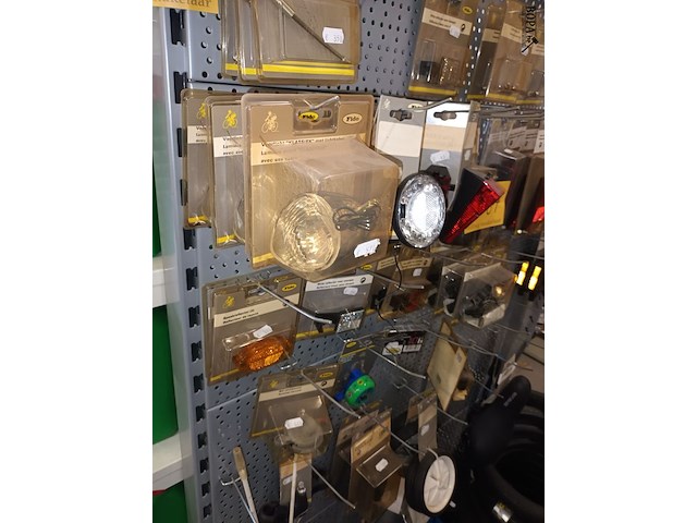 Lot 84 - lot fietsmateriaal - afbeelding 3 van  5