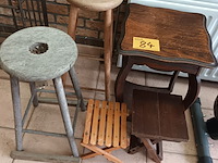 Lot 84 - plantenstaanders. 5 stuks - afbeelding 1 van  3