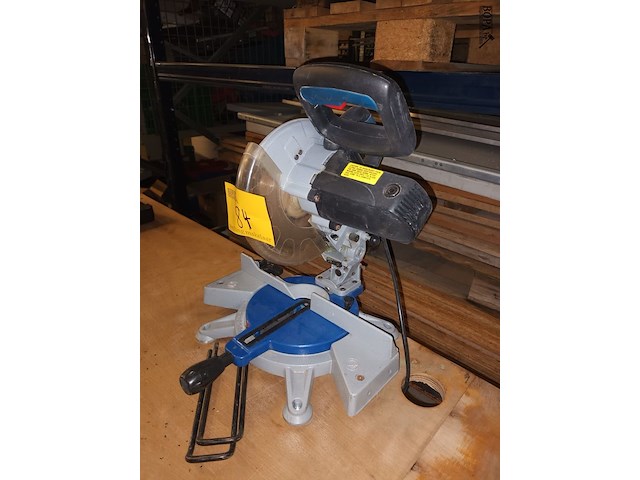 Lot 84 - tafelzaag - afbeelding 2 van  2