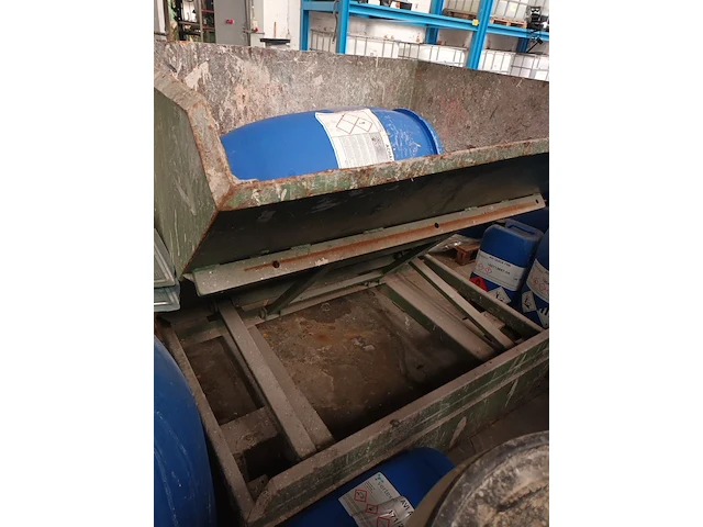 Lot 840 - mobiele kipcontainer - afbeelding 3 van  3
