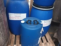 Lot 845 - plastiek ton. 4 stuks - afbeelding 2 van  2