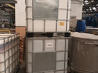 Lot 846 - ibc container. 2 stuks - afbeelding 1 van  4