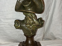 Lot 85 - beeld brons, marmeren voet, van der straeten, vrouw met hoed - afbeelding 5 van  5