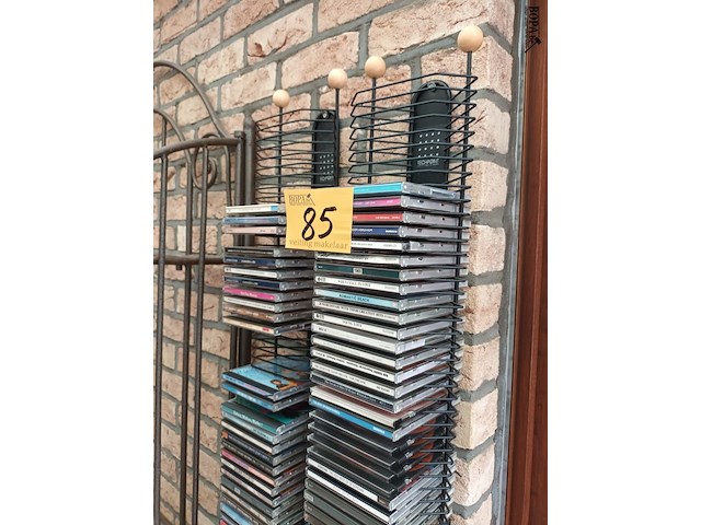 Lot 85 - cd rek met inhoud. 2 stuks - afbeelding 2 van  5