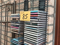 Lot 85 - cd rek met inhoud. 2 stuks - afbeelding 2 van  5