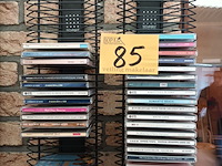 Lot 85 - cd rek met inhoud. 2 stuks - afbeelding 5 van  5