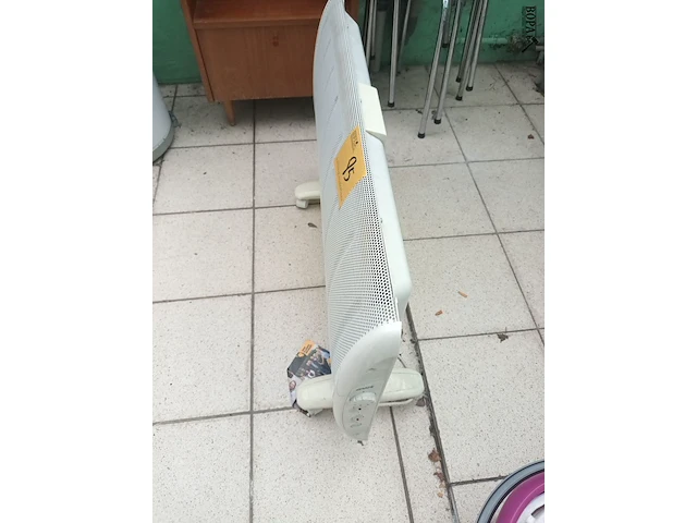 Lot 85 - elektrische verwarming ewt - afbeelding 2 van  4