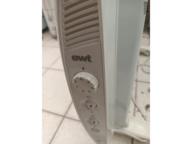 Lot 85 - elektrische verwarming ewt - afbeelding 3 van  4