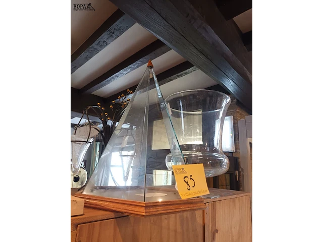 Lot 85 - glaswerk. 3 stuks - afbeelding 2 van  3