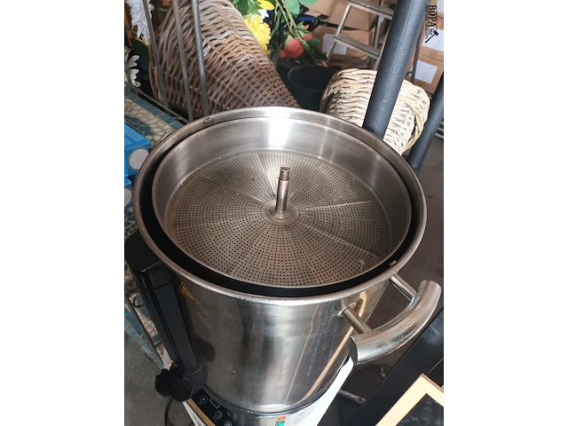 Lot 85 - koffie perculator - afbeelding 3 van  4