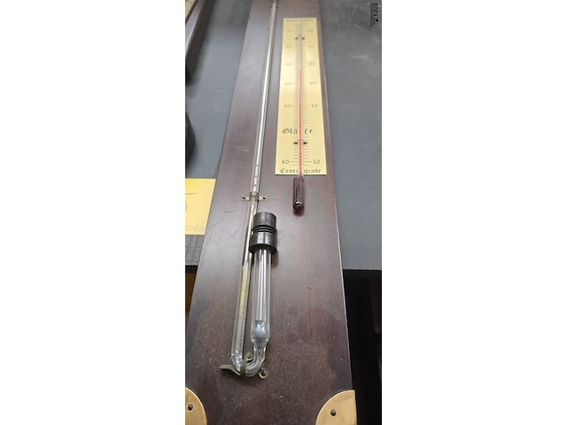 Lot 85 - kwikbarometer en antieke barometer - afbeelding 2 van  5