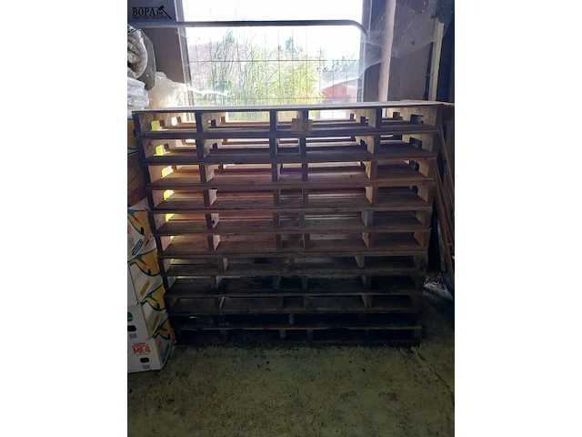 Lot 85 - palletten. 16 stuks - afbeelding 1 van  2