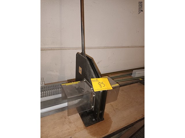 Lot 85 - snijmachine häwa - afbeelding 1 van  3