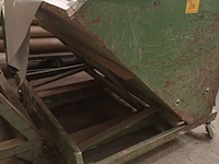 Lot 850 - mobiele kipcontainer - afbeelding 3 van  3