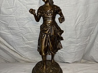 Lot 86 - beeld zamac of brons, 'de verleiding' - afbeelding 1 van  4