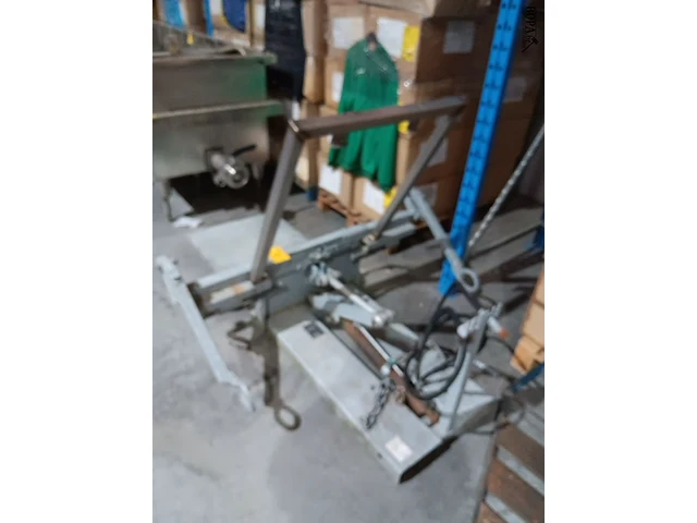 Lot 86 - mobiele bauer schaarhefbrug - afbeelding 1 van  3