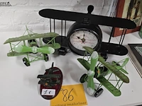 Lot 86 - vliegtuigjes 4 stuks - afbeelding 1 van  3