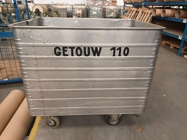 Lot 866 - aluminium mobiele bak - afbeelding 2 van  4