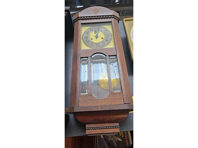 Lot 87 - antieke wandklokken 3 stuks - afbeelding 3 van  4