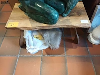 Lot 87 - houten salontafel - afbeelding 1 van  4