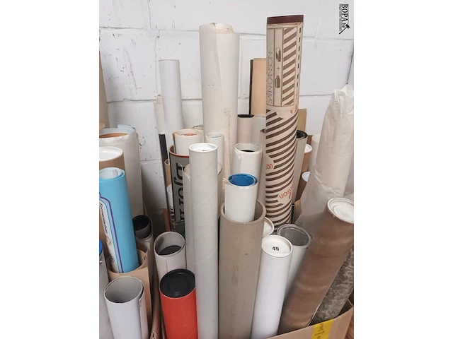 Lot 87 - posters - afbeelding 6 van  7