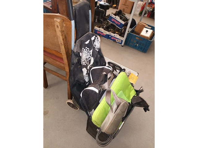 Lot 87 - trolley, koffer en tassen. 8 stuks - afbeelding 2 van  3