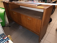 Lot 87 - vintage muziekkast - afbeelding 2 van  3