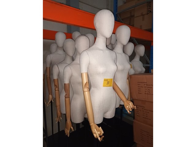 Lot 88 - etalage pop. 9 stuks - afbeelding 2 van  4