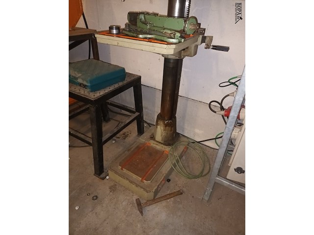 Lot 88 - kolomboormachine erlo - afbeelding 6 van  6