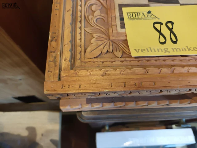 Lot 88 - schaak- en backgammonspel - afbeelding 2 van  5