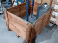 Lot 88 - transportbakken met verstelbare steunen - afbeelding 1 van  2