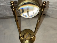 Lot 89 - glazen tafeluurwerk op bronzen voet met kompas, travertal sw - afbeelding 3 van  4