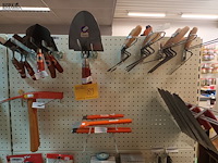 Lot 89 - handgereedschap voor metsers. 62 stuks - afbeelding 1 van  5