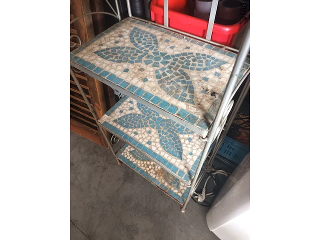 Lot 89 - metalen rekje met tegeltjes - afbeelding 3 van  4