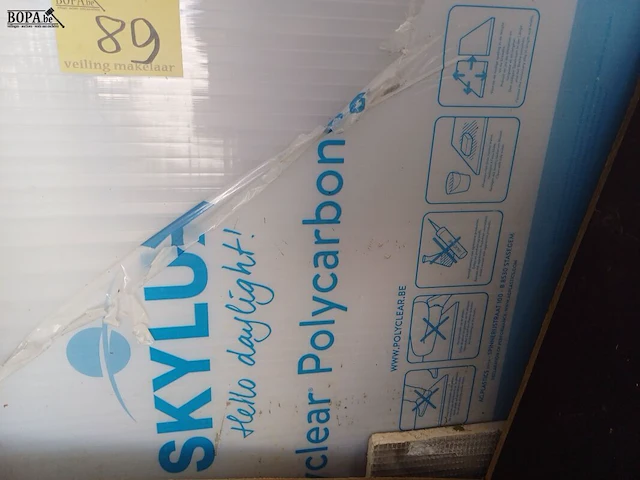 Lot 89 - skylux polycarbinaatplaat - afbeelding 2 van  2