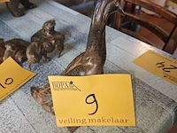 Lot 9 - bronzen eend pierre chenet