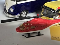 Lot 9 - busje, helikopter en 2 lijn bussen - afbeelding 2 van  4