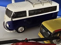 Lot 9 - busje, helikopter en 2 lijn bussen - afbeelding 4 van  4
