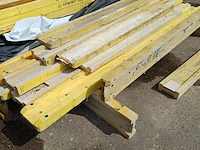 Lot 9 - constructiebalken - afbeelding 1 van  2