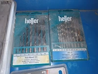 Lot 9 - diverse boren in metalen koffer - afbeelding 2 van  4