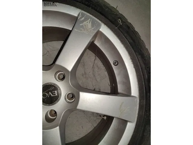 Lot 9 - evo racing velgen met winterbanden - 4 stuks - afbeelding 4 van  8